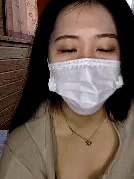 Snapshot of Kurage_chan chatting on 02/10/25, 03:13 Kurage chan online show from 02/10/25, 03:13