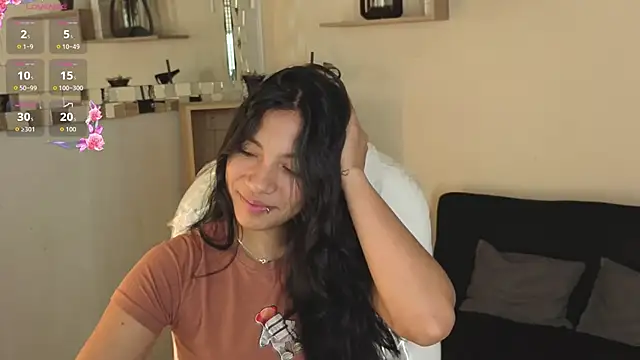 Saray reyes online show from 12/01/25, 11:48