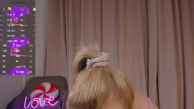 OdetteHarwick online show from 04/01/26, 05:10