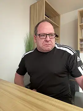 coupleLatinaLovers online show from 02/10/25, 12:39