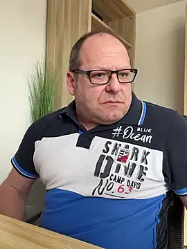 coupleLatinaLovers online show from 03/17/25, 10:27