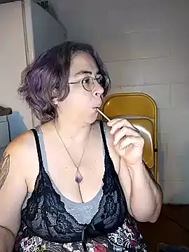 GraceHenderson online show from 12/12/24, 12:59