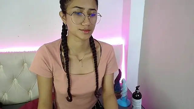 KaitlynLoveCam online show from 02/13/25, 04:11