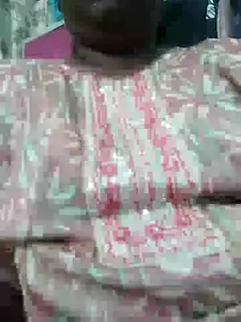 Snapshot of niketa__ chatting on 01/08/25, 08:18 niketa online show from 01/08/25, 08:18