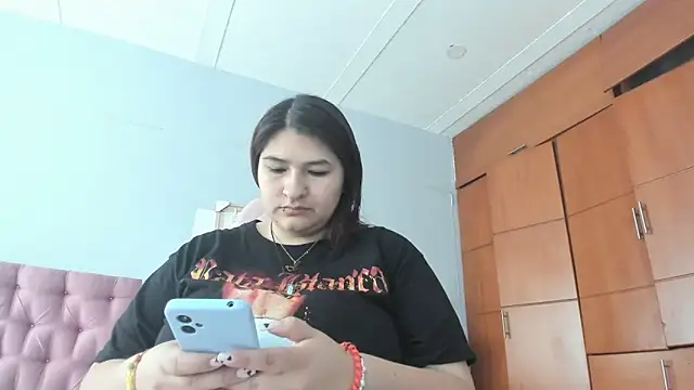  69HONRY online show from 12/15/24, 01:32