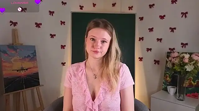 MaydaFoulk online show from 02/15/26, 01:24