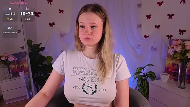 MaydaFoulk online show from 03/06/26, 01:13