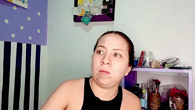 PetiteIvoryQueen19 online show from 05/22/26, 05:14