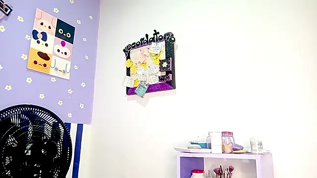 PetiteIvoryQueen19 online show from 05/29/26, 05:05
