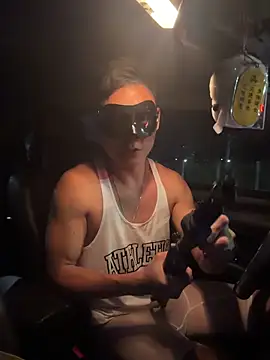 frnk30151 online show from 10/17/25, 03:14