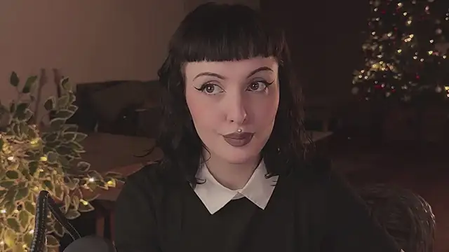 vinylstore online show from 12/18/24, 05:00