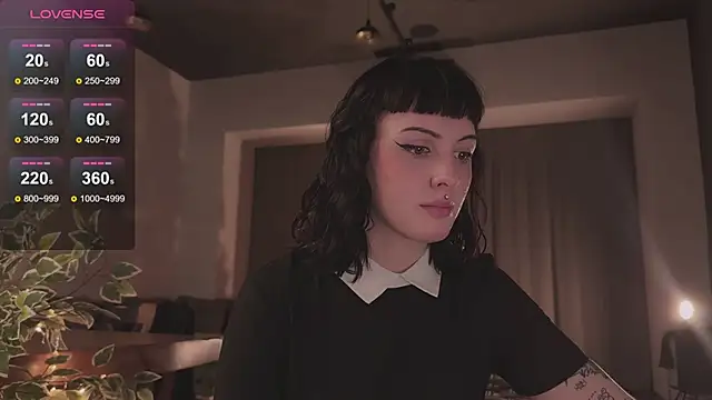 vinylstore online show from 12/18/24, 11:19