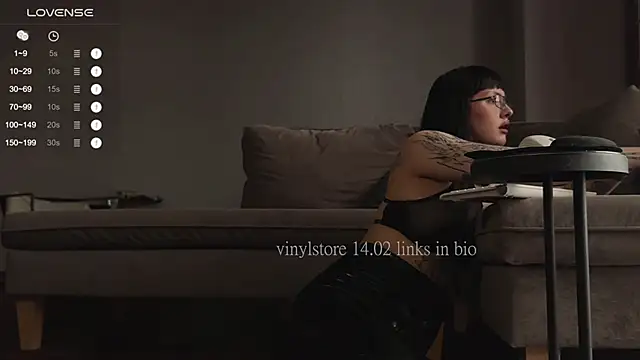 vinylstore online show from 02/14/25, 06:12