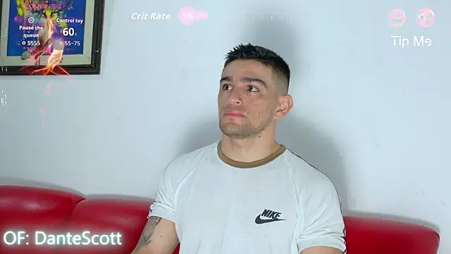 Snapshot of Sexy_Alejandro_ chatting on 04/21/26, 11:27 Sexy Alejandro online show from 04/21/26, 11:27