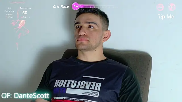 Snapshot of Sexy_Alejandro_ chatting on 04/27/26, 11:30 Sexy Alejandro online show from 04/27/26, 11:30
