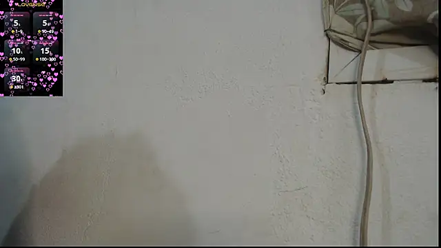 Snapshot of dannaberlin_0 chatting on 10/17/25, 05:48 dannaberlin 0 online show from 10/17/25, 05:48