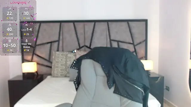 adhara cortez online show from 11/13/25, 07:46