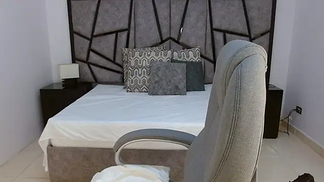 Snapshot of adhara_cortez chatting on 04/08/26, 08:53 adhara cortez online show from 04/08/26, 08:53