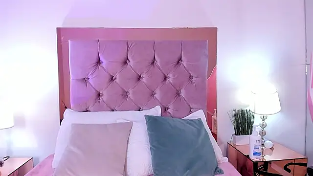 melanie hills online show from 02/12/26, 11:27