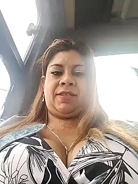 Laura-Hernandez online show from 02/12/25, 02:32