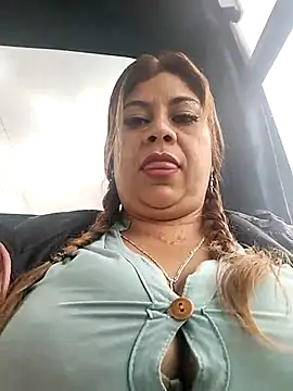 Laura-Hernandez online show from 03/13/25, 02:55