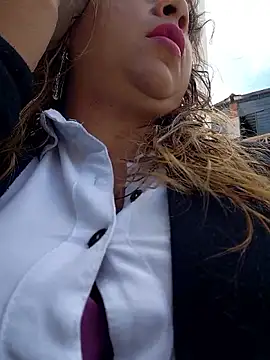 Laura-Hernandez online show from 01/08/26, 03:36