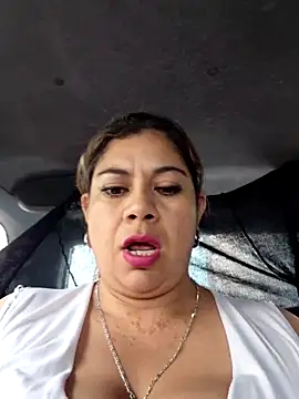 Laura-Hernandez online show from 02/01/26, 03:54