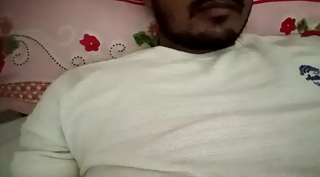 Bigcocks01 online show from 12/31/24, 06:02