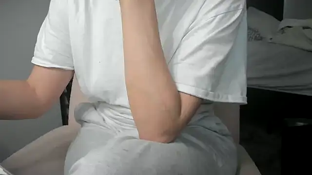 Snapshot of bigb00tyjudyyX chatting on 02/16/26, 05:09 bigb00tyjudyyX online show from 02/16/26, 05:09