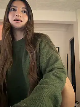 Snapshot of aly_golden_ chatting on 03/04/26, 09:59 aly golden online show from 03/04/26, 09:59