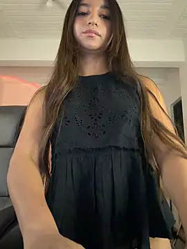 Snapshot of aly_golden_ chatting on 03/07/26, 02:08 aly golden online show from 03/07/26, 02:08