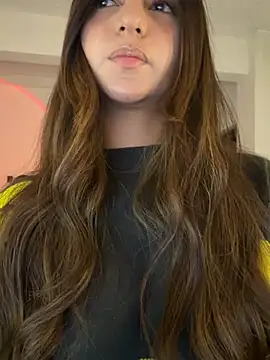 Snapshot of aly_golden_ chatting on 03/17/26, 10:07 aly golden online show from 03/17/26, 10:07