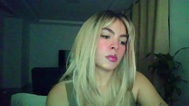 Kiri Cutee online show from 11/29/25, 04:48