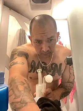 NewKing100 online show from 10/21/25, 11:11