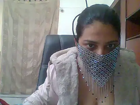 kamayanisingh24 online show from 01/25/25, 07:17