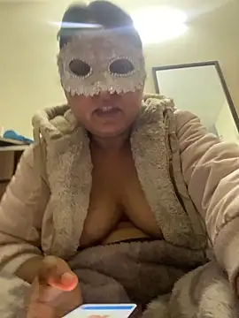 kamayanisingh24 online show from 02/28/25, 07:14