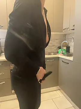 Porcella96 online show from 03/18/25, 08:03