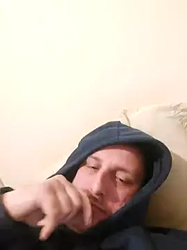 Snapshot of HE-M123 chatting on 12/14/24, 08:08 HE-M123 online show from 12/14/24, 08:08