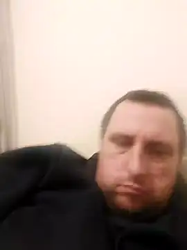 Snapshot of HE-M123 chatting on 12/20/24, 06:24 HE-M123 online show from 12/20/24, 06:24