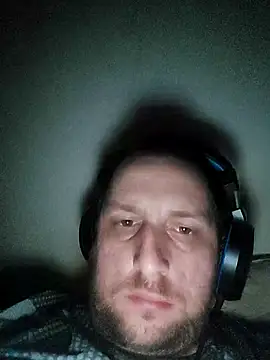 Snapshot of HE-M123 chatting on 02/22/25, 03:12 HE-M123 online show from 02/22/25, 03:12