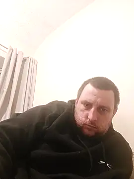 Snapshot of HE-M123 chatting on 02/22/25, 07:47 HE-M123 online show from 02/22/25, 07:47