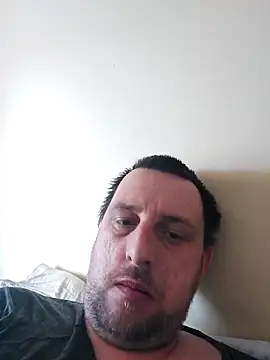 Snapshot of HE-M123 chatting on 03/06/25, 11:25 HE-M123 online show from 03/06/25, 11:25