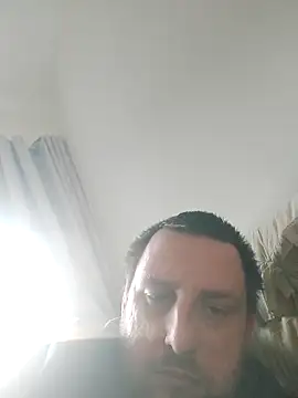 Snapshot of HE-M123 chatting on 03/09/25, 05:06 HE-M123 online show from 03/09/25, 05:06