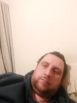 Snapshot of HE-M123 chatting on 03/16/25, 10:09 HE-M123 online show from 03/16/25, 10:09