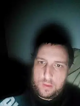 Snapshot of HE-M123 chatting on 09/20/25, 03:18 HE-M123 online show from 09/20/25, 03:18