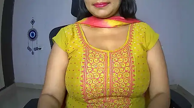 Swetaa  online show from 02/01/25, 10:37