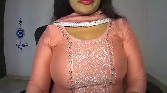 Swetaa  online show from 02/02/25, 04:59