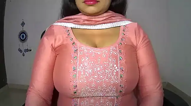 Swetaa  online show from 02/02/25, 11:08