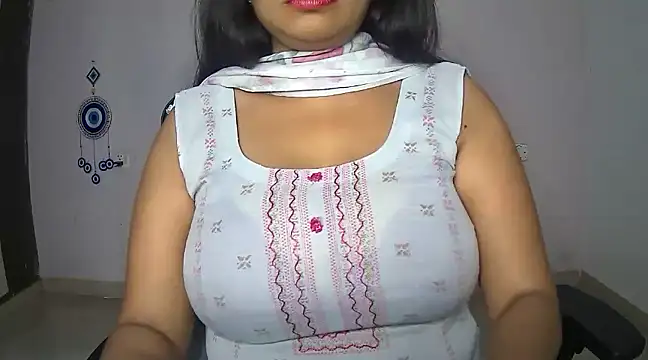 Swetaa  online show from 02/03/25, 08:46