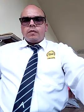 Snapshot of Camilo-31RI chatting on 04/18/26, 08:09 Camilo-31RI online show from 04/18/26, 08:09